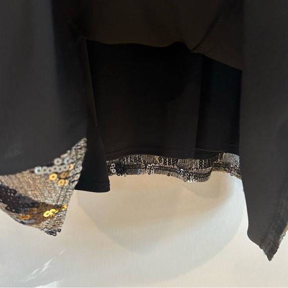 Charlotte Russe Y2K Chevron Sequin Cami. Size: Large. - Picture 6 of 7